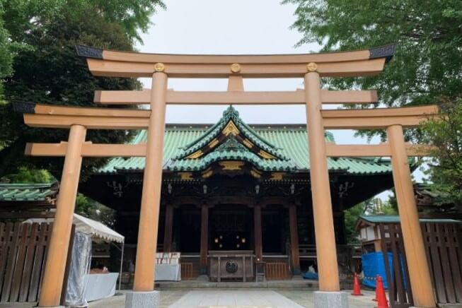 東京都にある牛嶋神社のアクセス、住所、電話番号などの説明です。