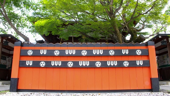 京都 車折神社～ 商人も芸人も訪れる！人脈繋ぎのプロフェッショナル神社 ～